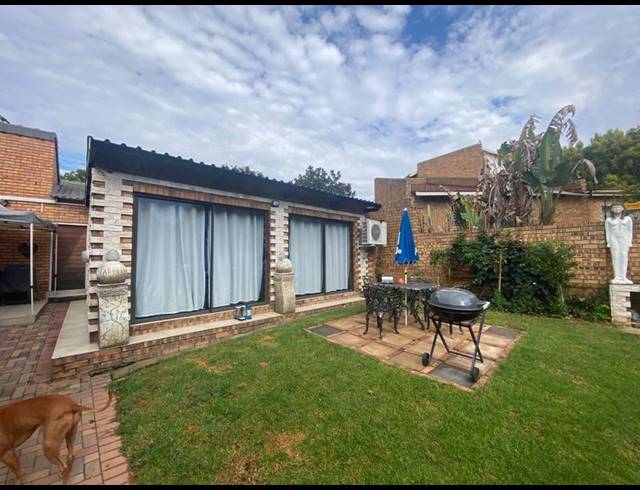 5 BEDROOM HOUSE FOR SALE IN GHOLFSIG